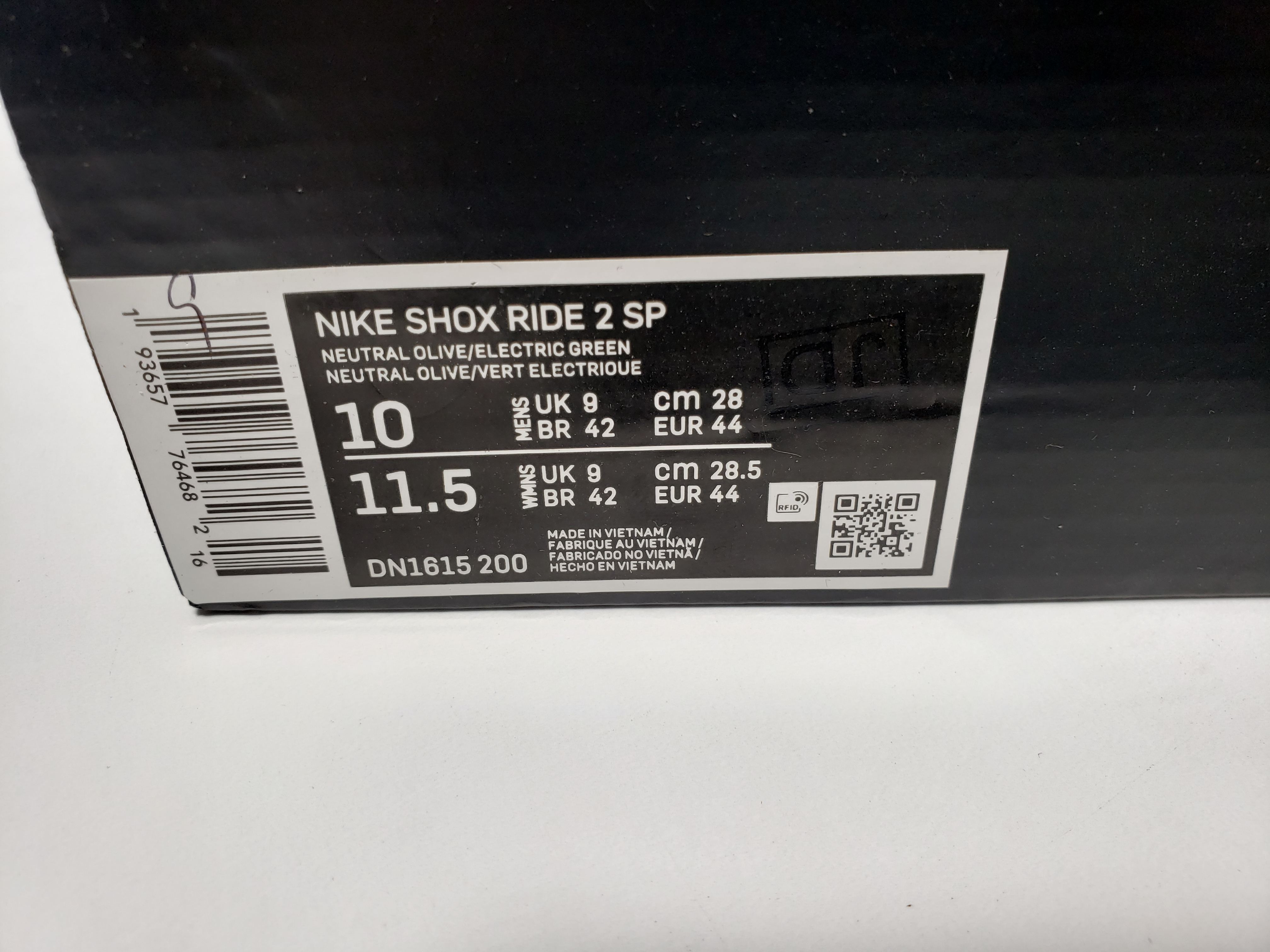 Supreme x nike shox ride 2 white