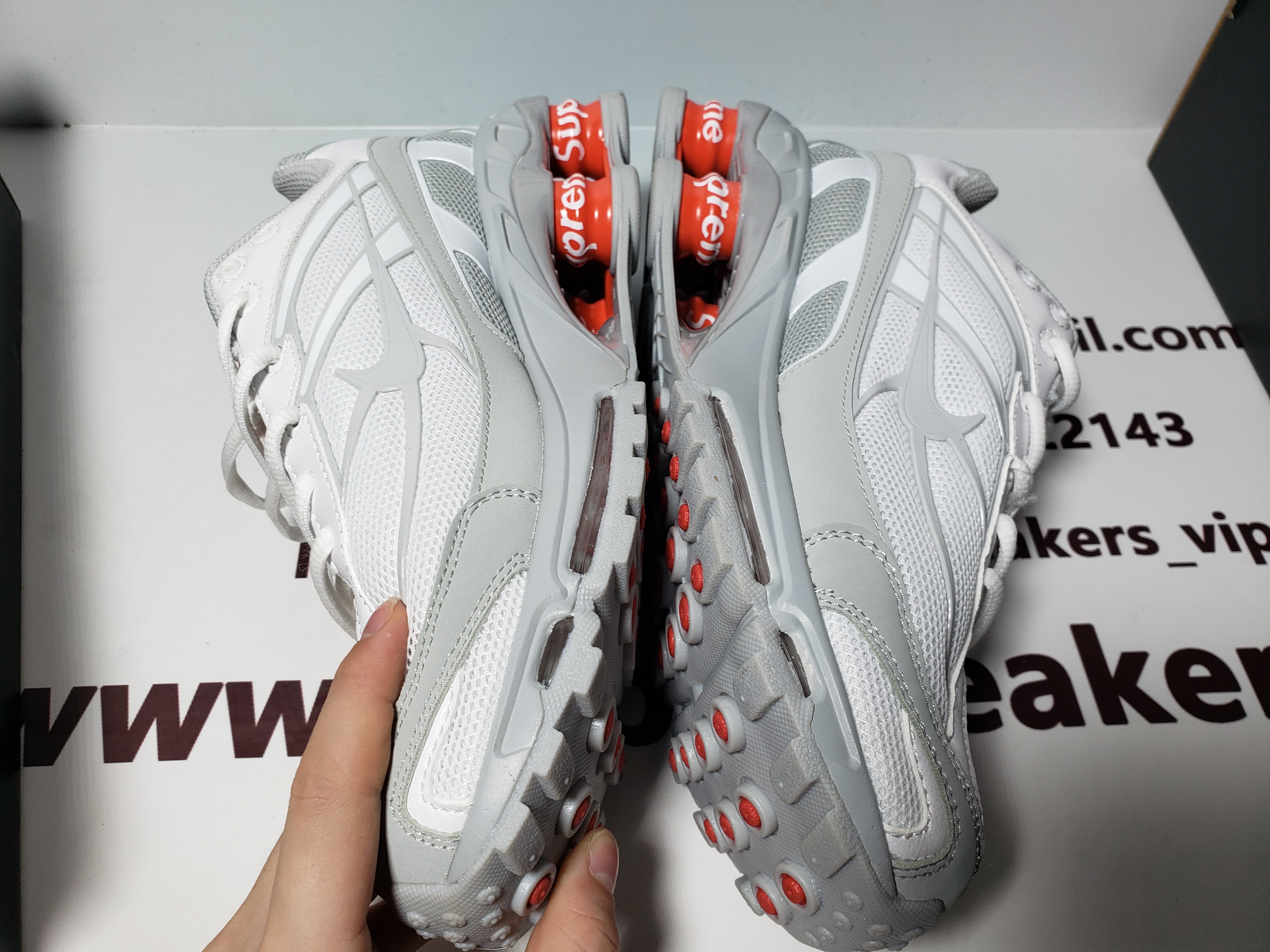 Supreme x nike shox ride 2 white