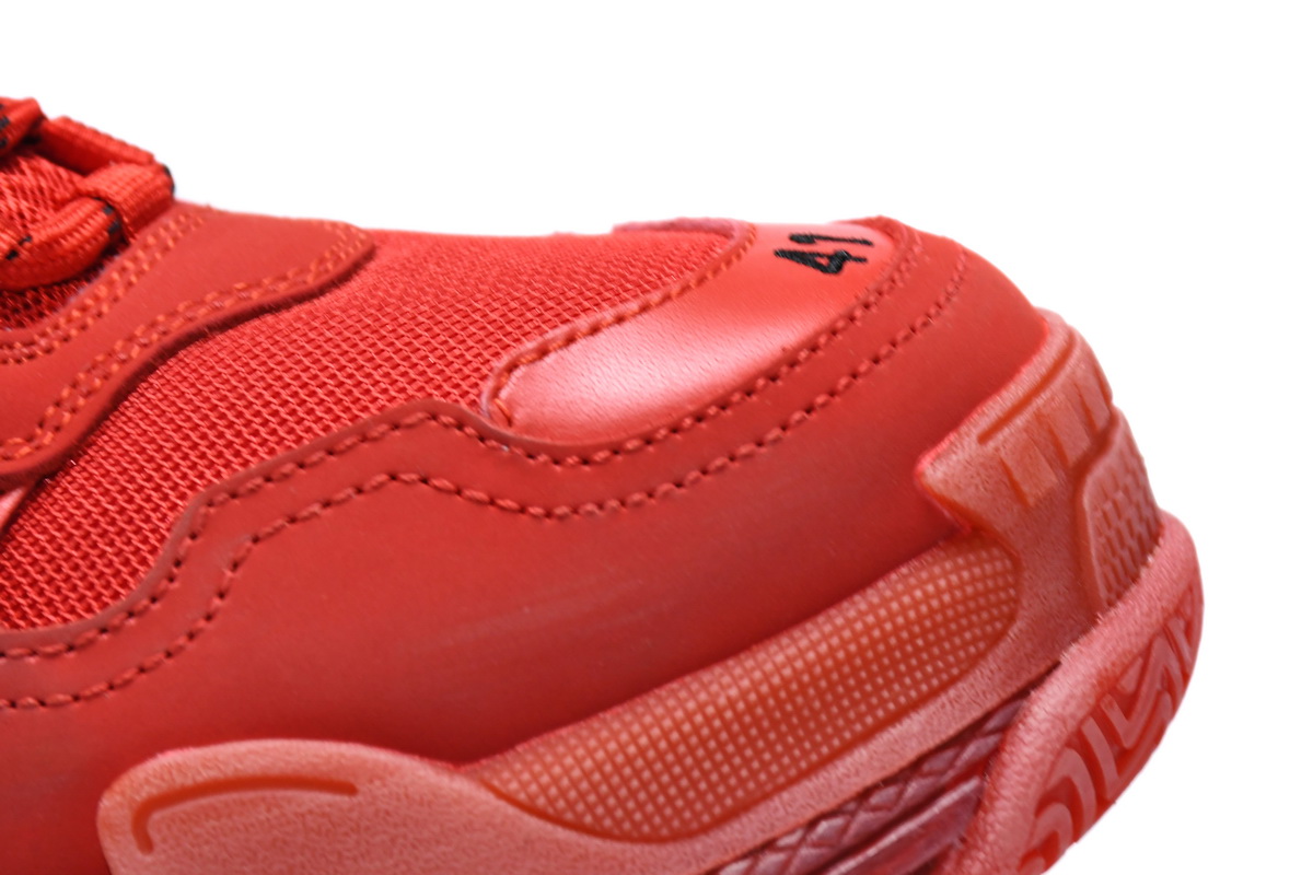 Balenciaga Triple S Red Clear Sole 541624W09O16500