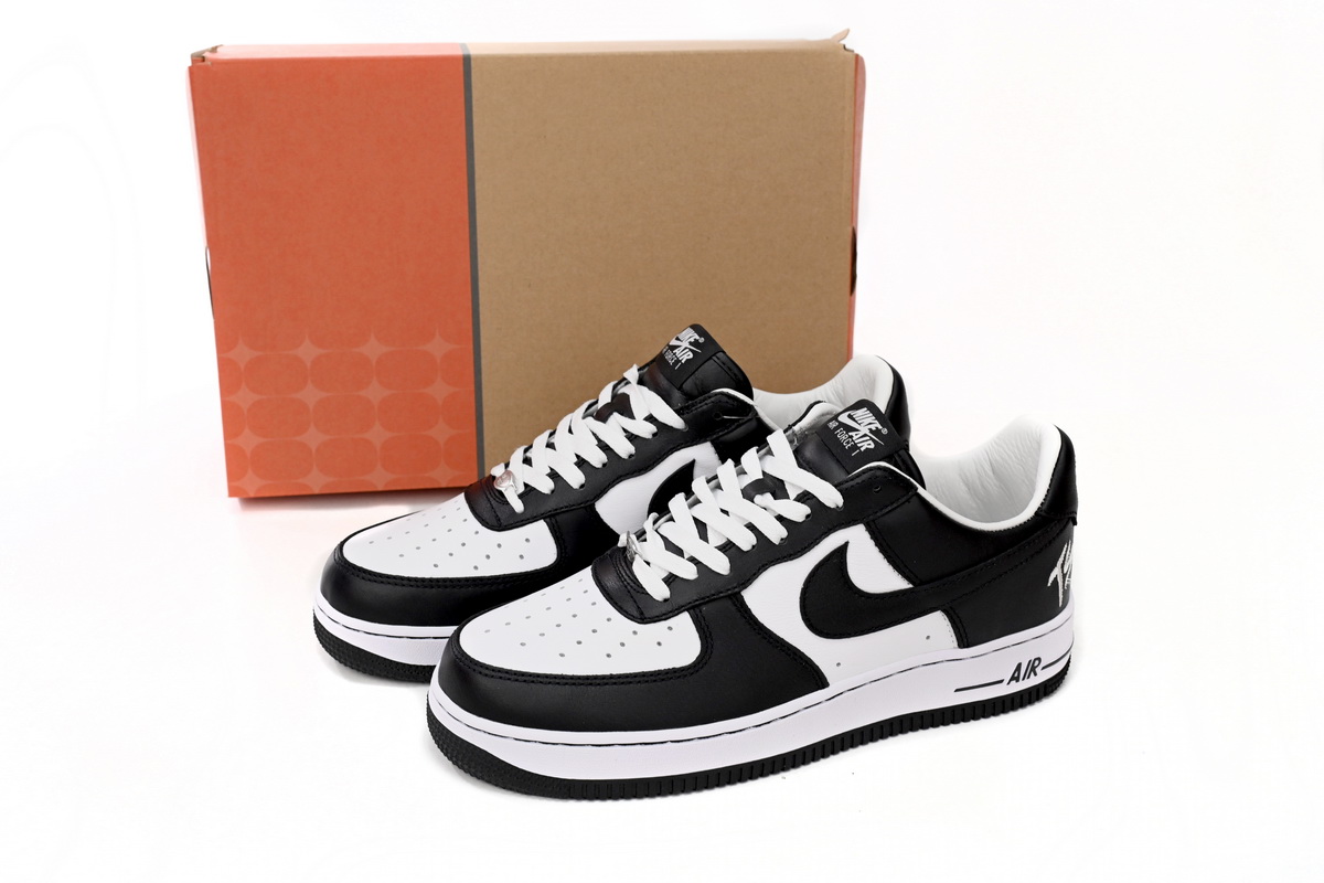 Terror Squad x Nike Air Force 1 Low Panda FJ5756-100