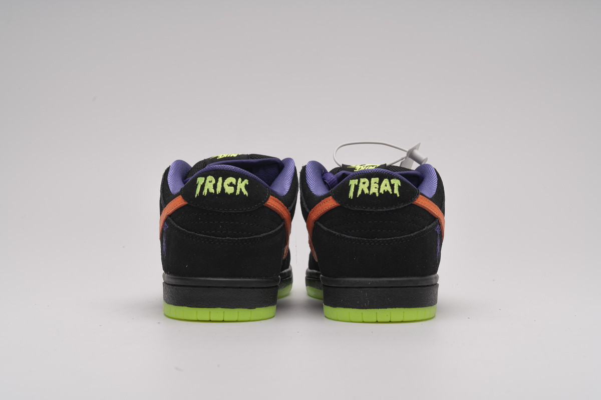 Nike SB Dunk Low “Night Of Mischief” BQ6817-006