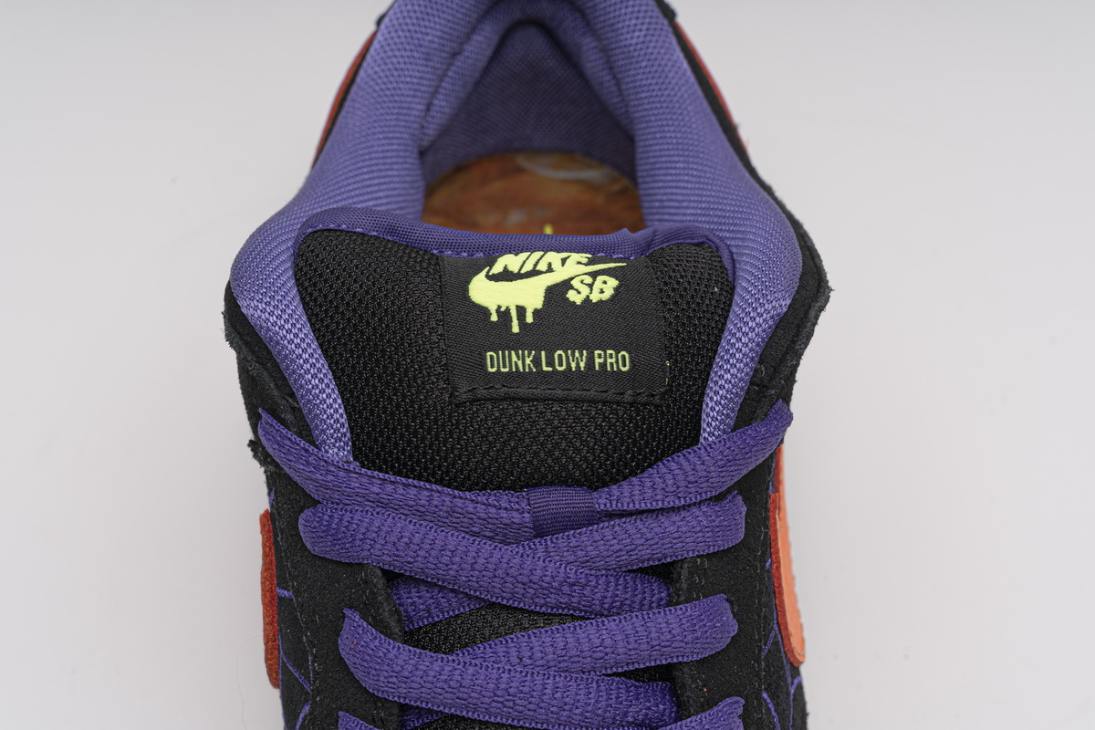 Nike SB Dunk Low “Night Of Mischief” BQ6817-006