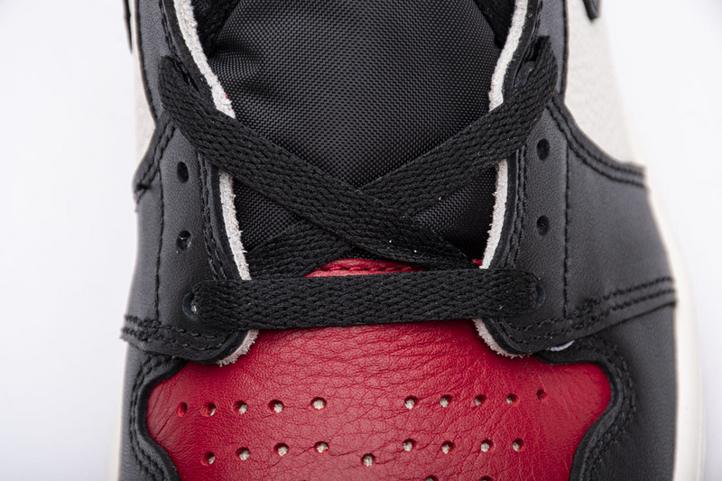 Air Jordan 1 Retro High Bred Toe 555088-610