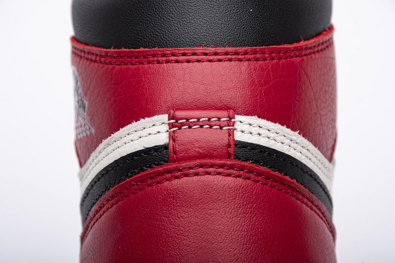 Air Jordan 1 Retro High Bred Toe 555088-610