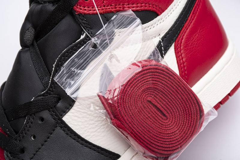 Air Jordan 1 Retro High Bred Toe 555088-610