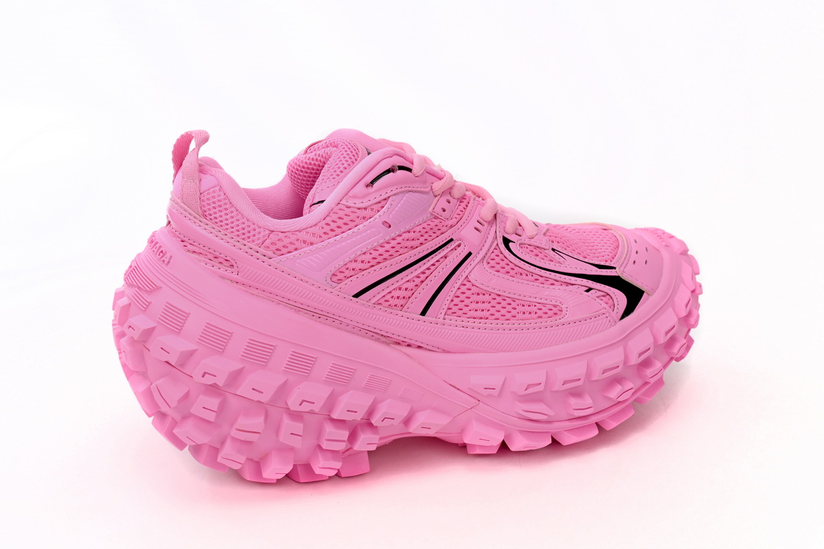 Balenciaga Defender Pink 685611 W2RAA 5000