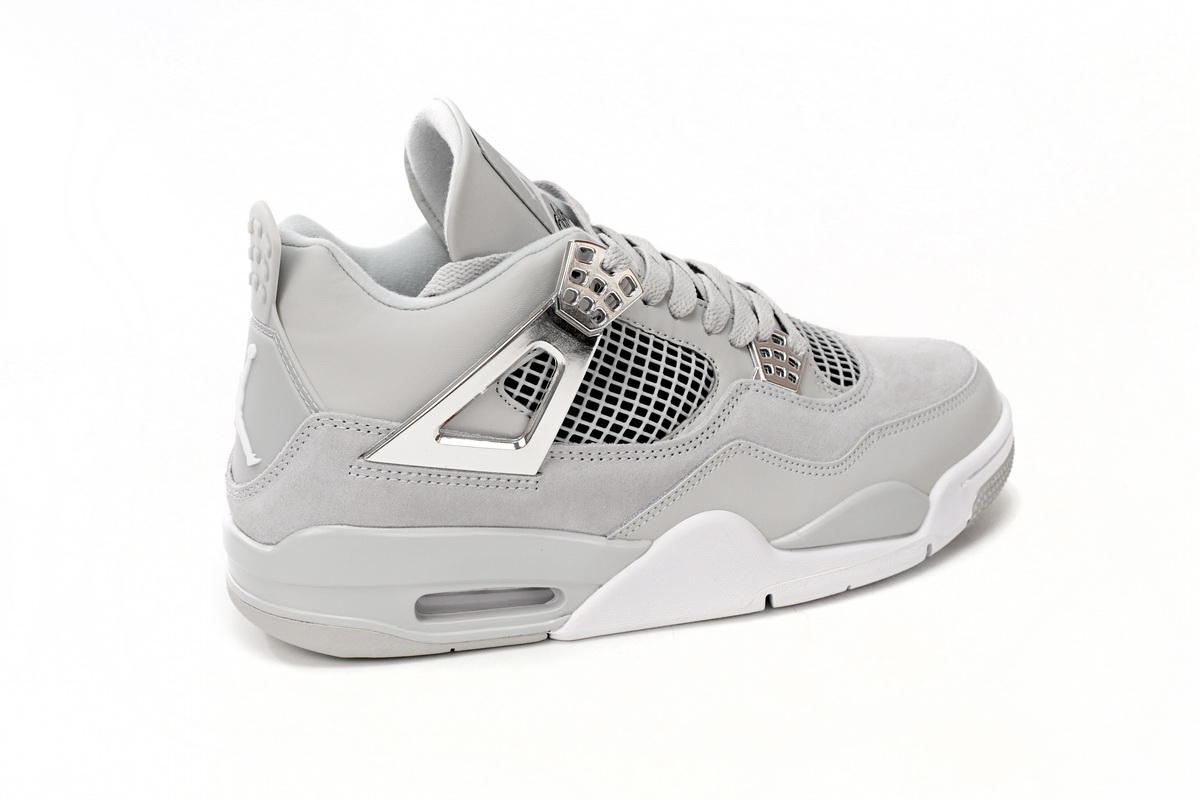 Air Jordan 4 WMNS “Frozen Moments” AQ9129-001