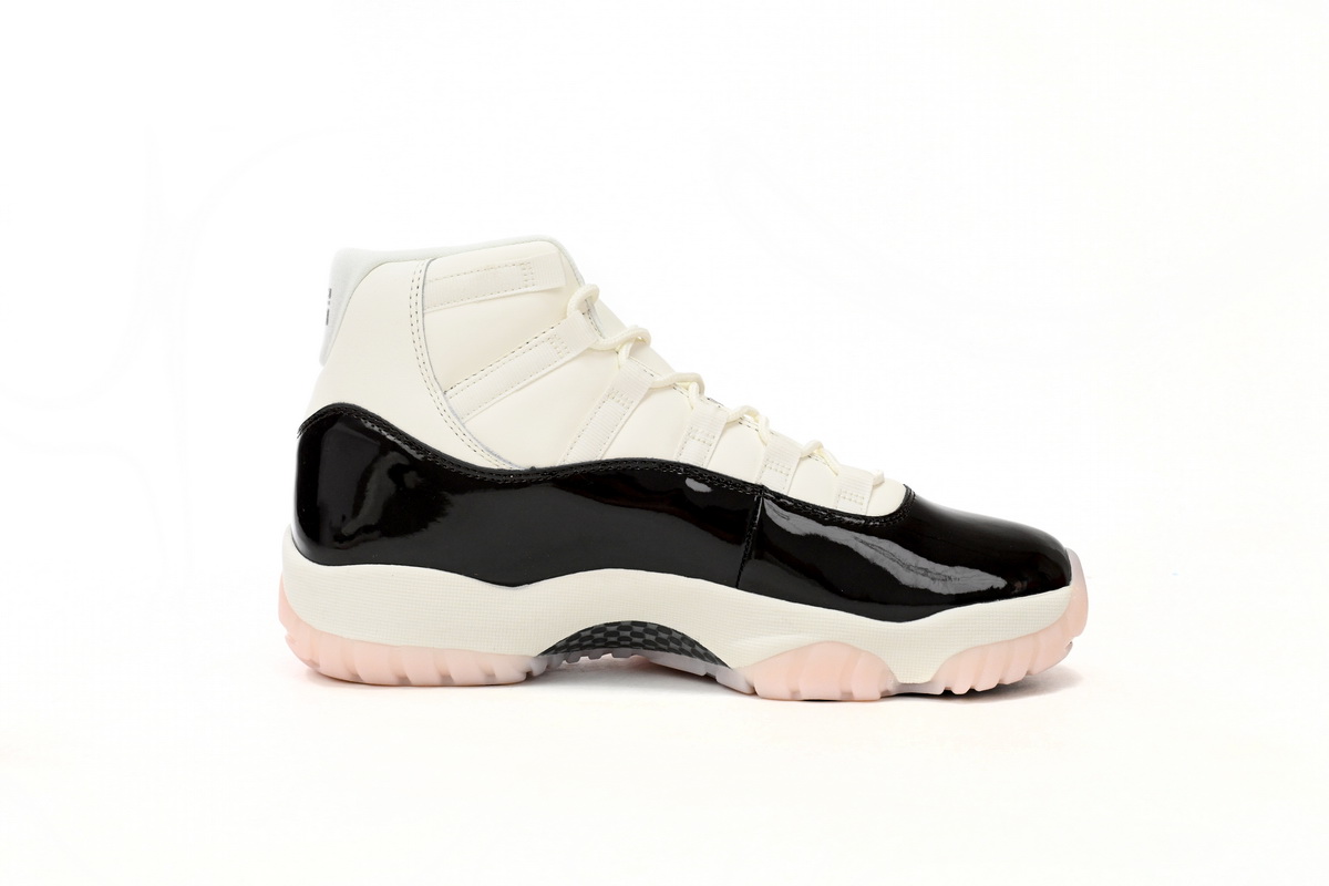 Air Jordan 11 WMNS Neapolitan AR0715-101