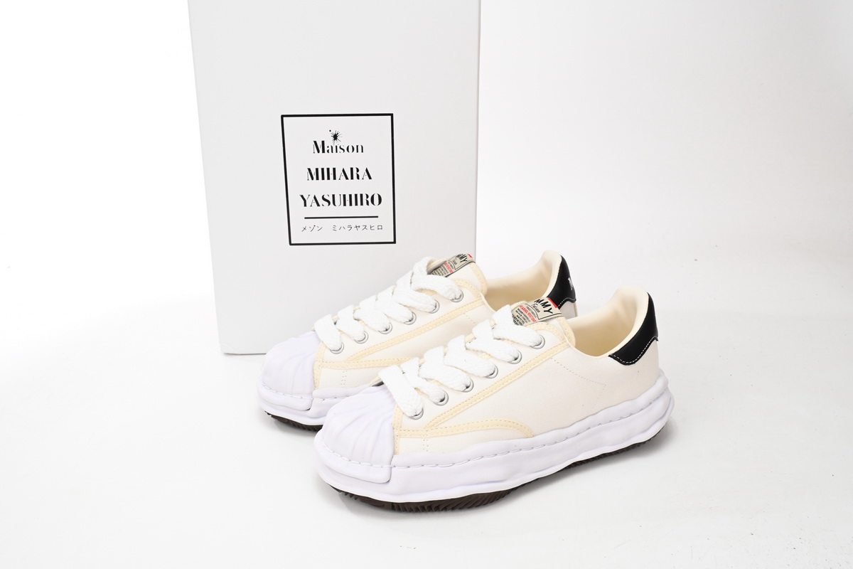 Mihara Yasuhiro White And White Yellow NO.704