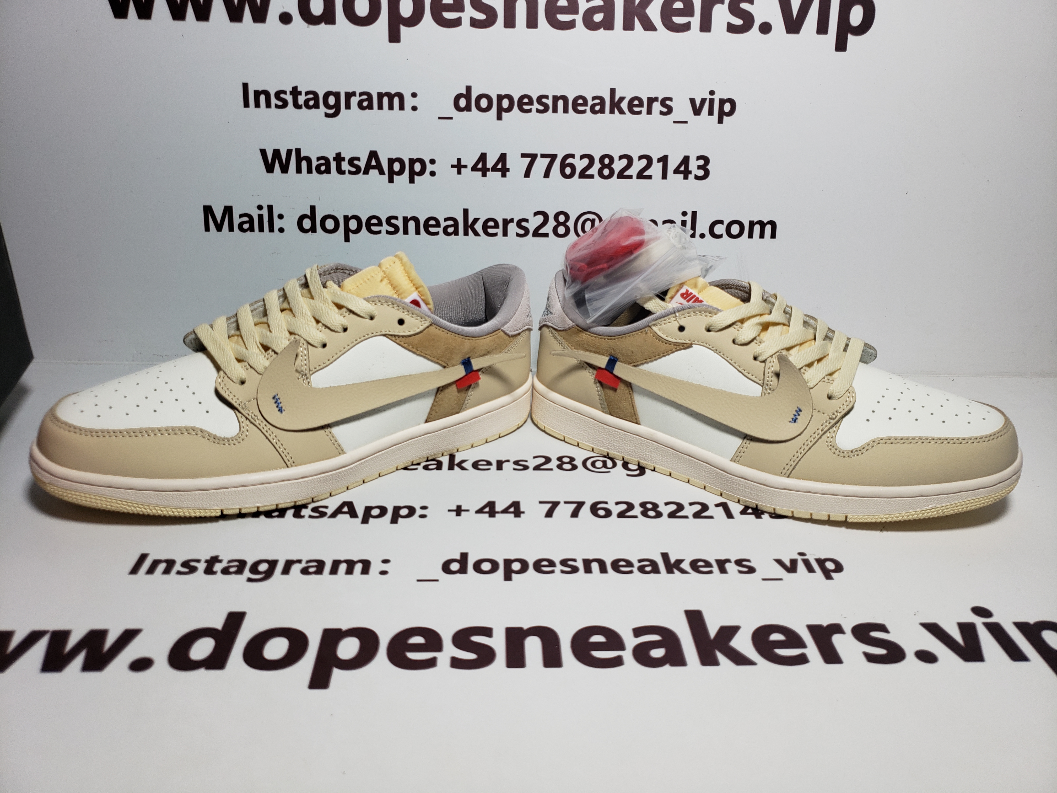 AIR JORDAN 1 LOW OG LIGHT KHAKI/WHITE/OFF WHITE CZ0790-102