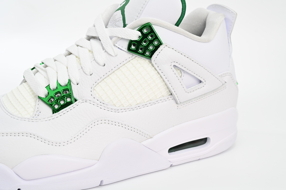 Air Jordan 4 Retro “Metallic Green”  CT8527-113
