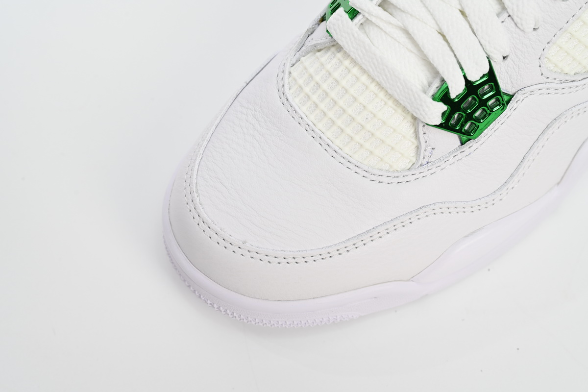 Air Jordan 4 Retro “Metallic Green”  CT8527-113