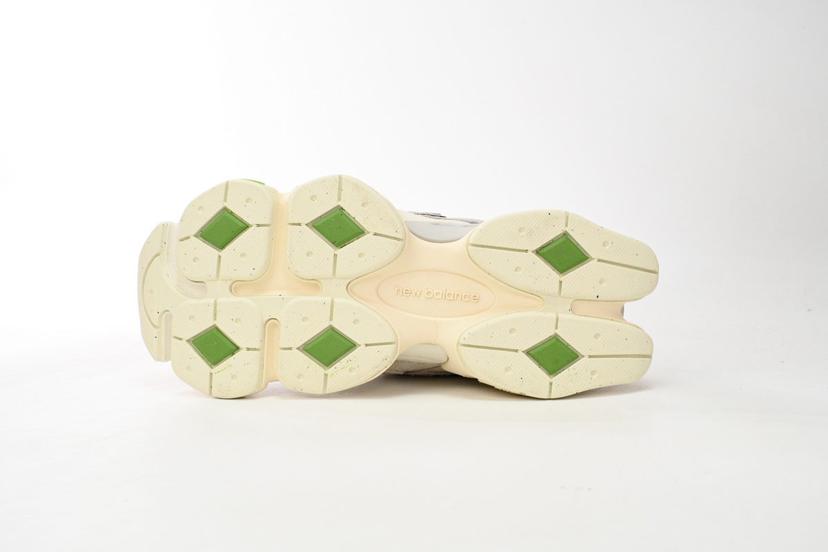 New Balance 9060 Bricks Wood U9060BW1