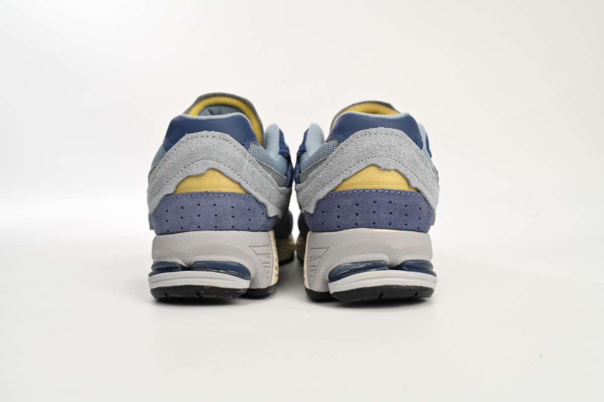 New Balance 2002R Protection Pack Light Arctic Grey Purple M2002RDI