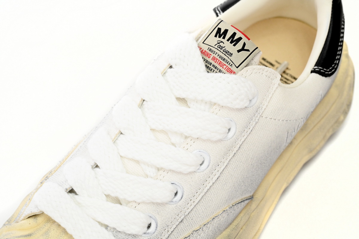 Mihara Yasuhiro White And Black Tail NO.791