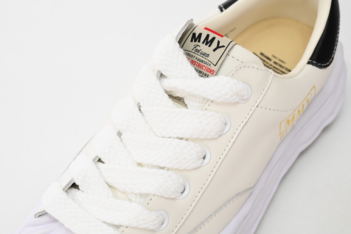 Mihara Yasuhiro White And White Black Gold NO.702