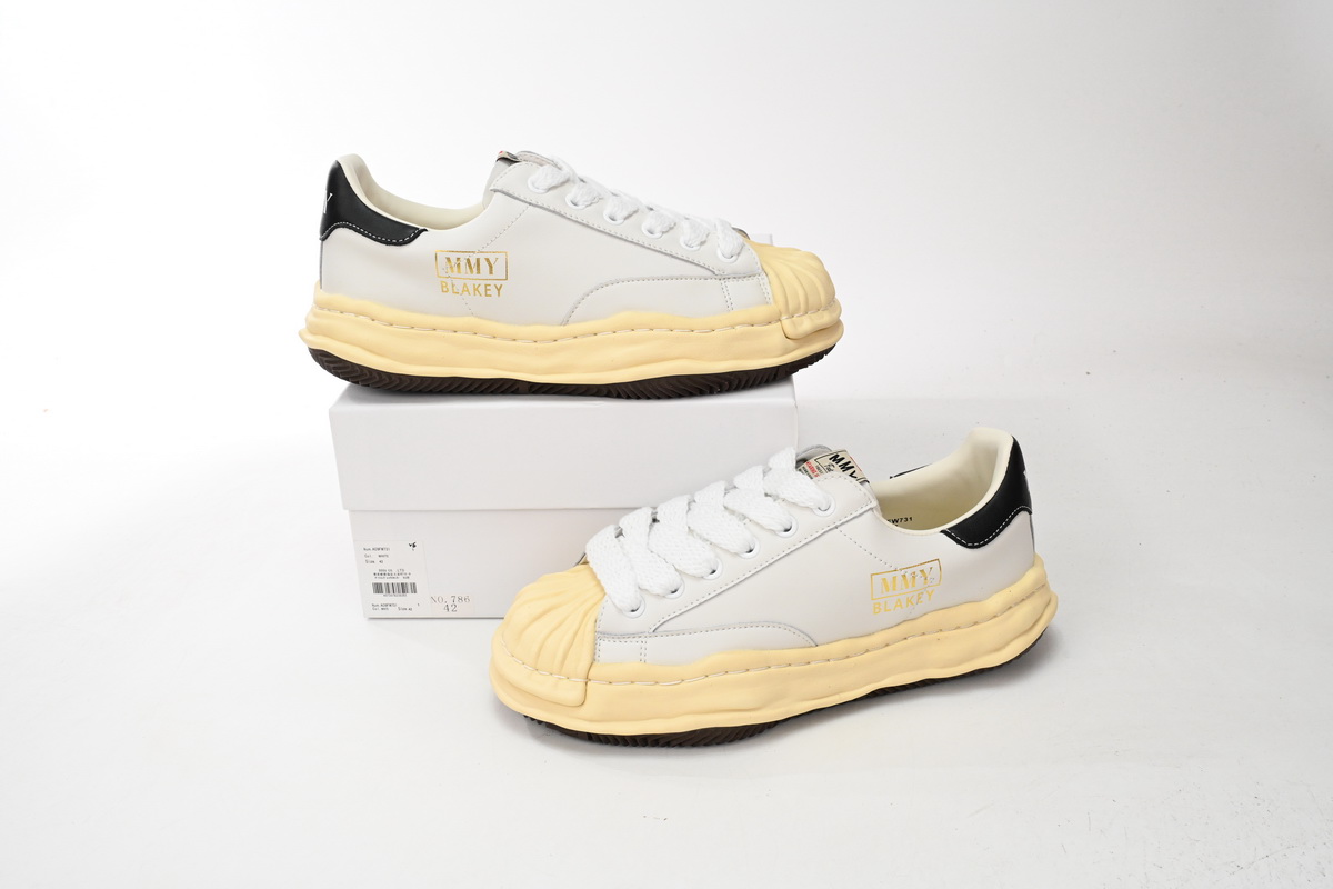 Mihara Yasuhiro White And White Yellow Black Tail NO.786