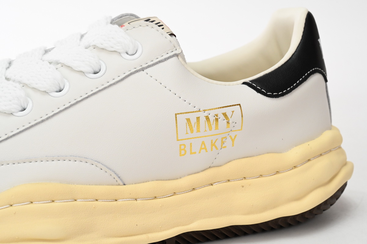 Mihara Yasuhiro White And White Yellow Black Tail NO.786