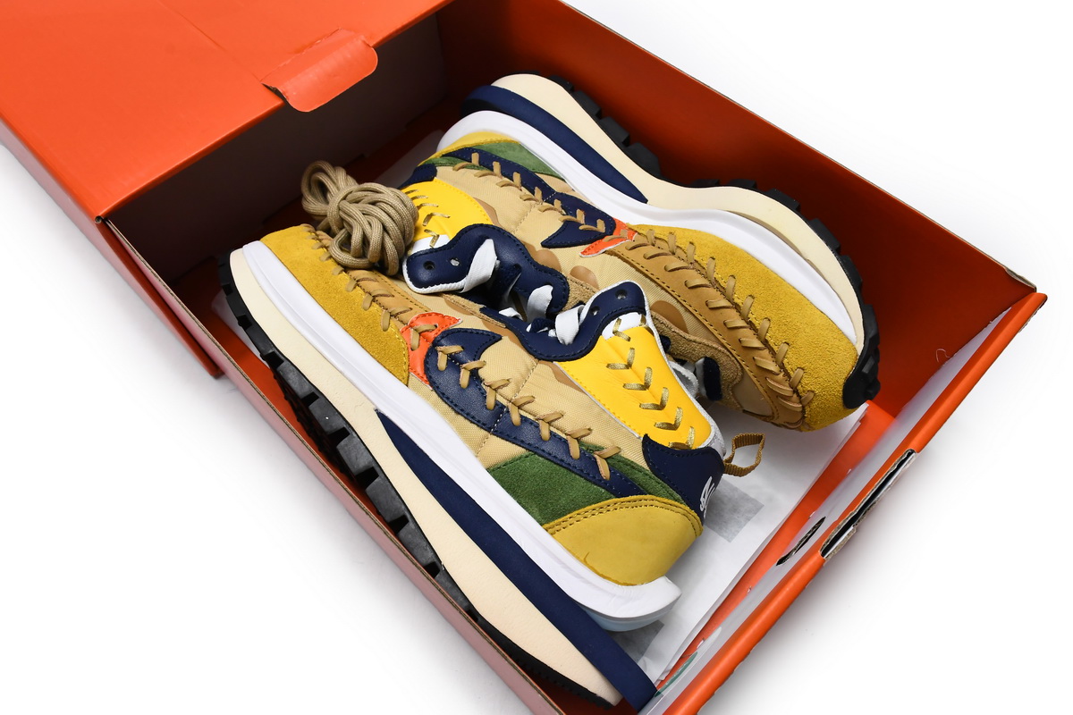 Sacai x NikeVaporWaffle Curcuma Longa Suture DH9186-200