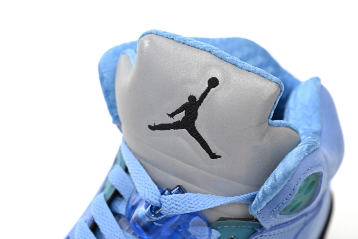 Air Jordan 5 Retro UNC University Blue