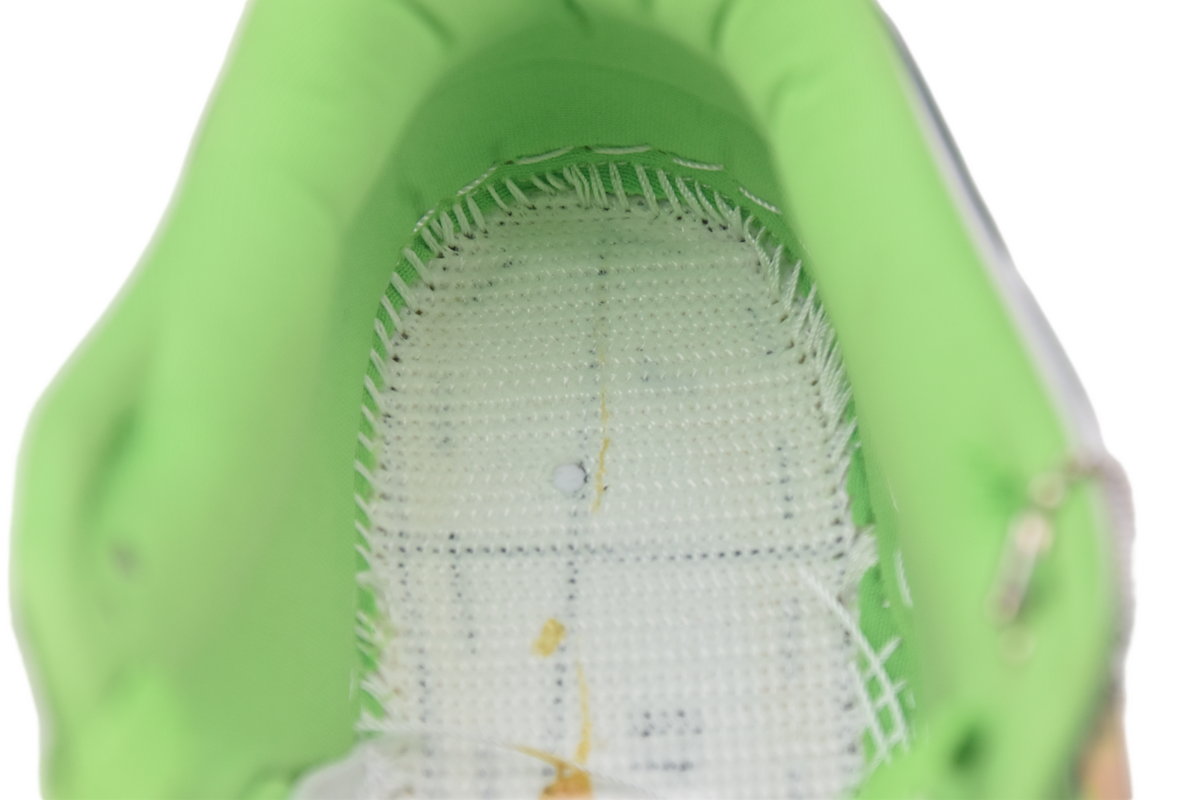 Supreme x Nike SB Dunk Low "Green Stars” DH3228-101