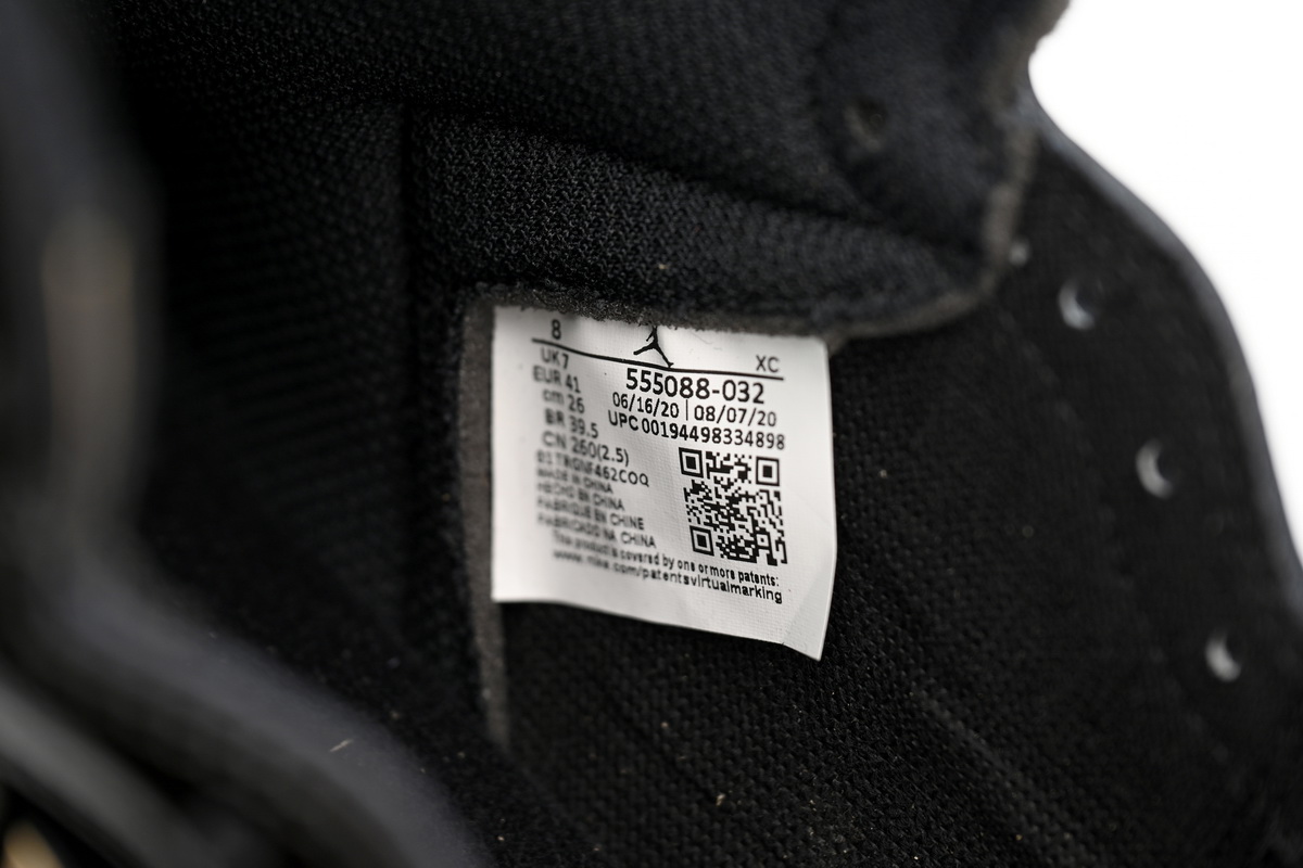 Air Jordan 1 High OG Patent Black Metallic Gold 555088-032