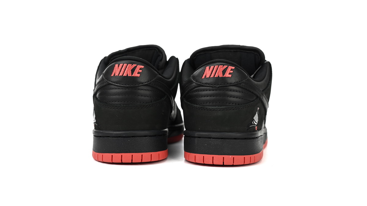 Nike Dunk SB Low Black Pigeon 883232-008