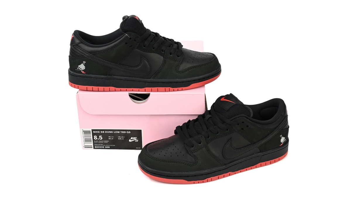 Nike Dunk SB Low Black Pigeon 883232-008