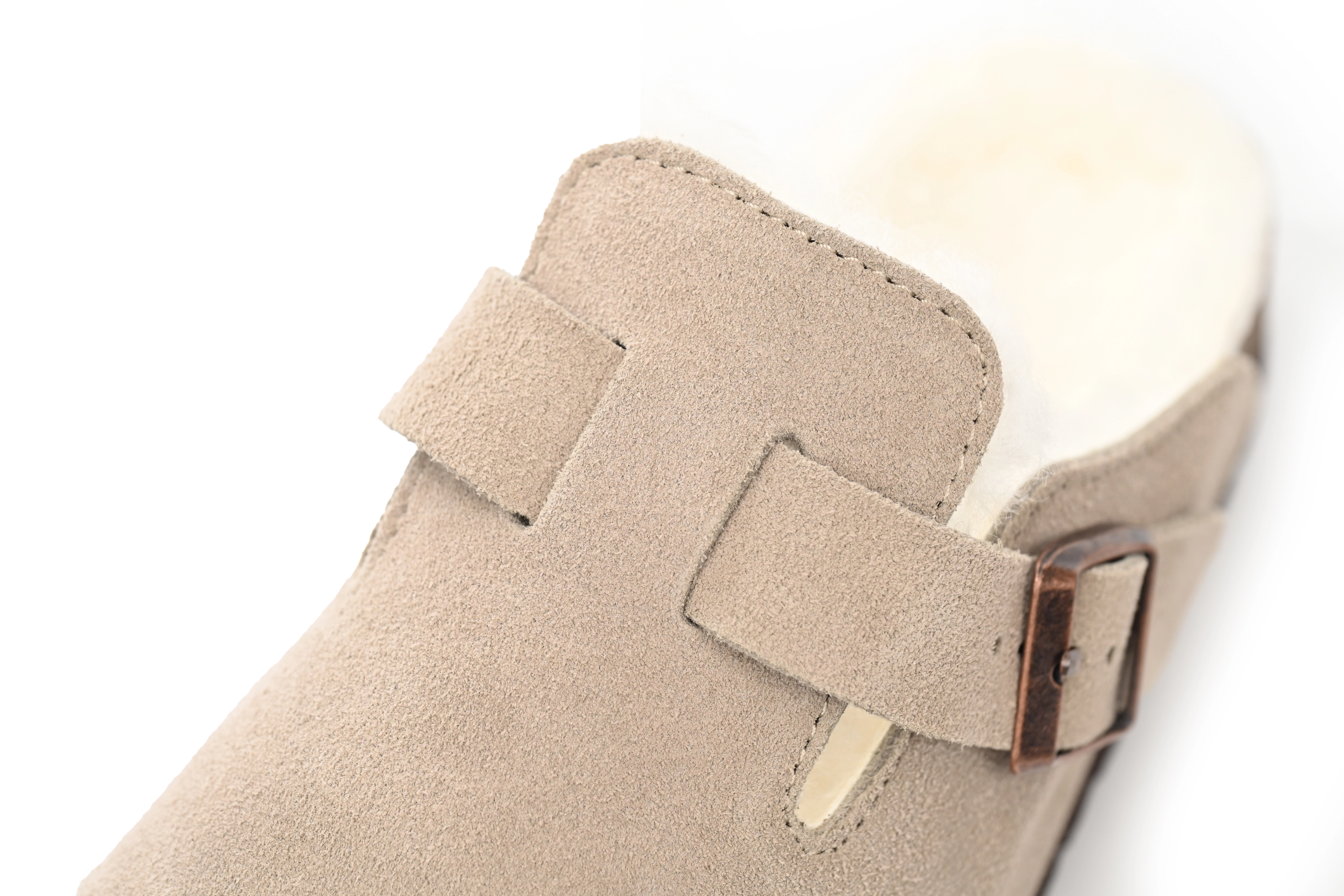 Birkenstock Boston Shearling Coin Suede Beige E14T002N6L