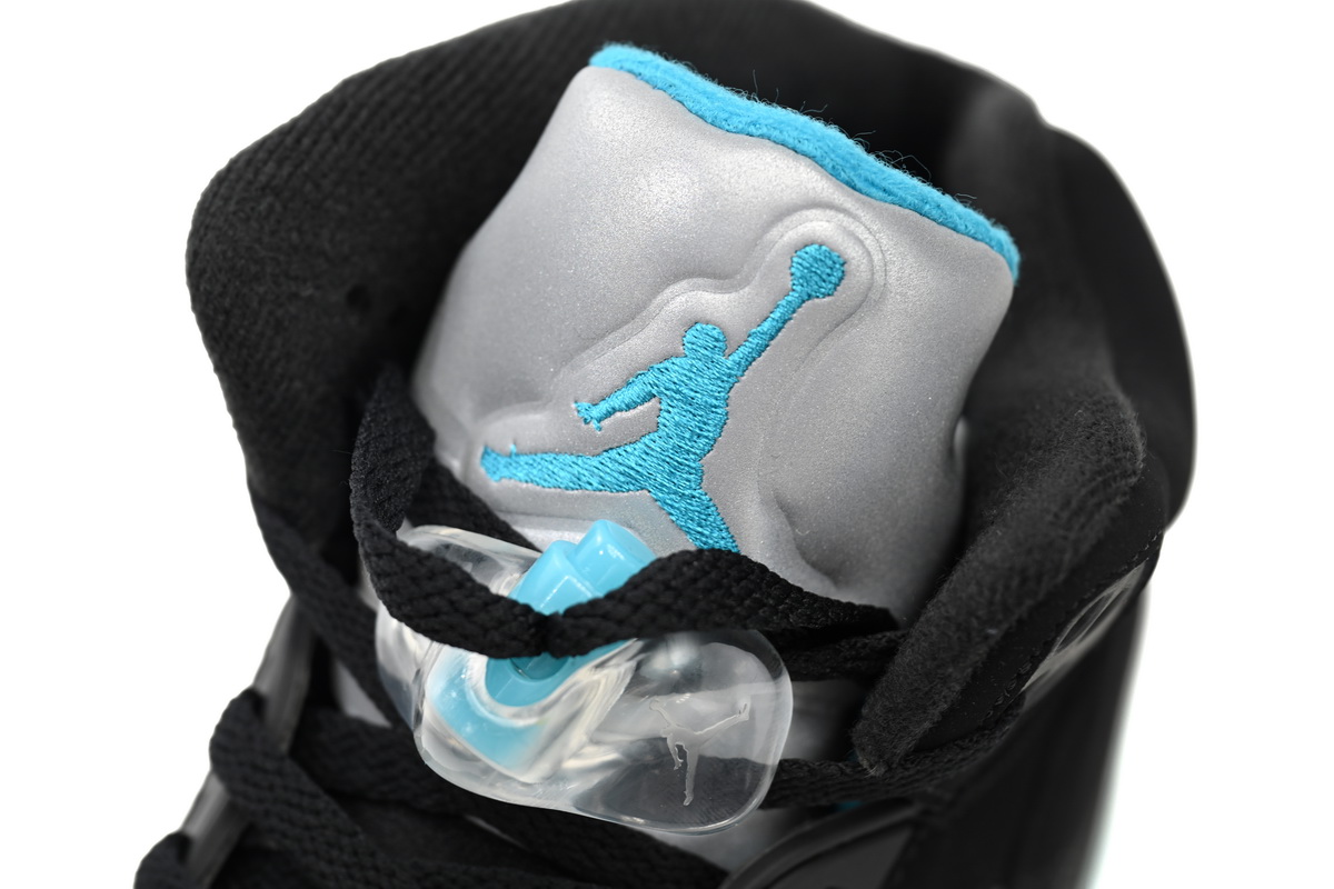 Air Jordan 5 "Noir/Aquatone/Taxe" DD0587-047