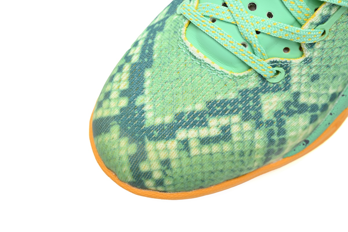 Nike Kobe 8 'Green Glow' 555035-304