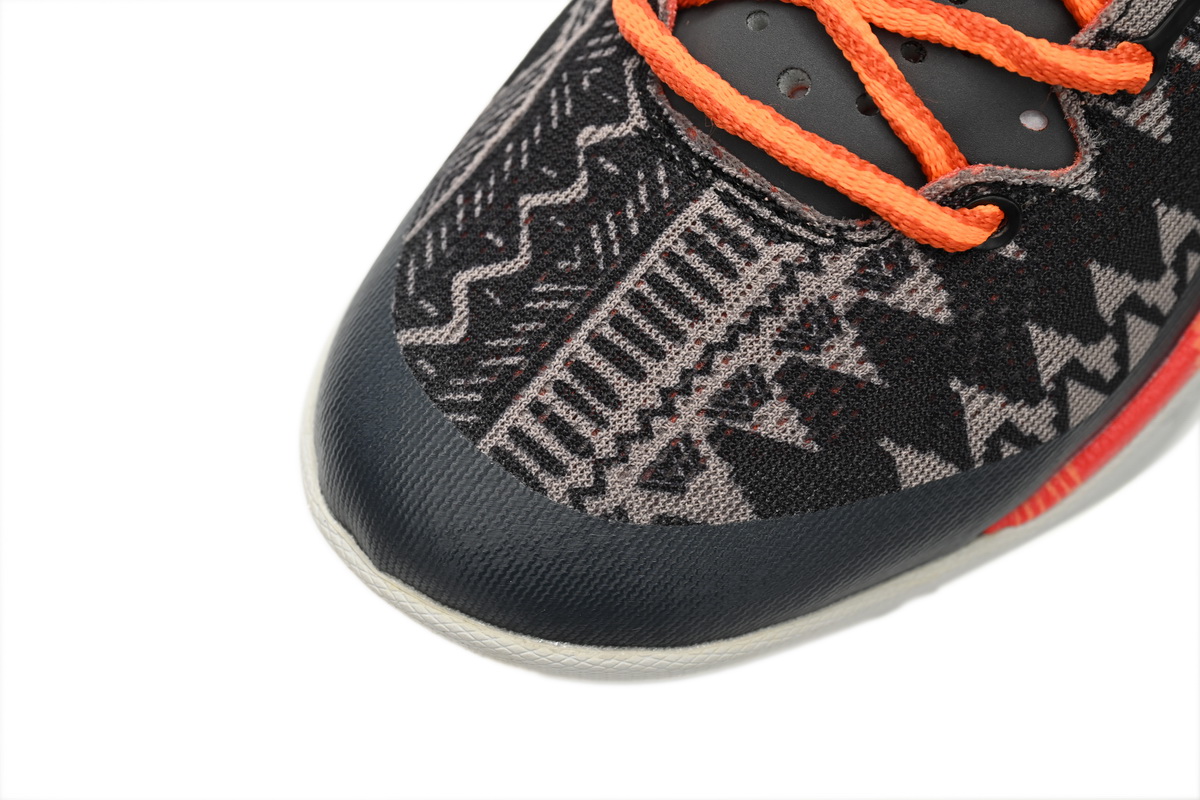 Nike Kobe 8 System 'Black History Month' 583112-001