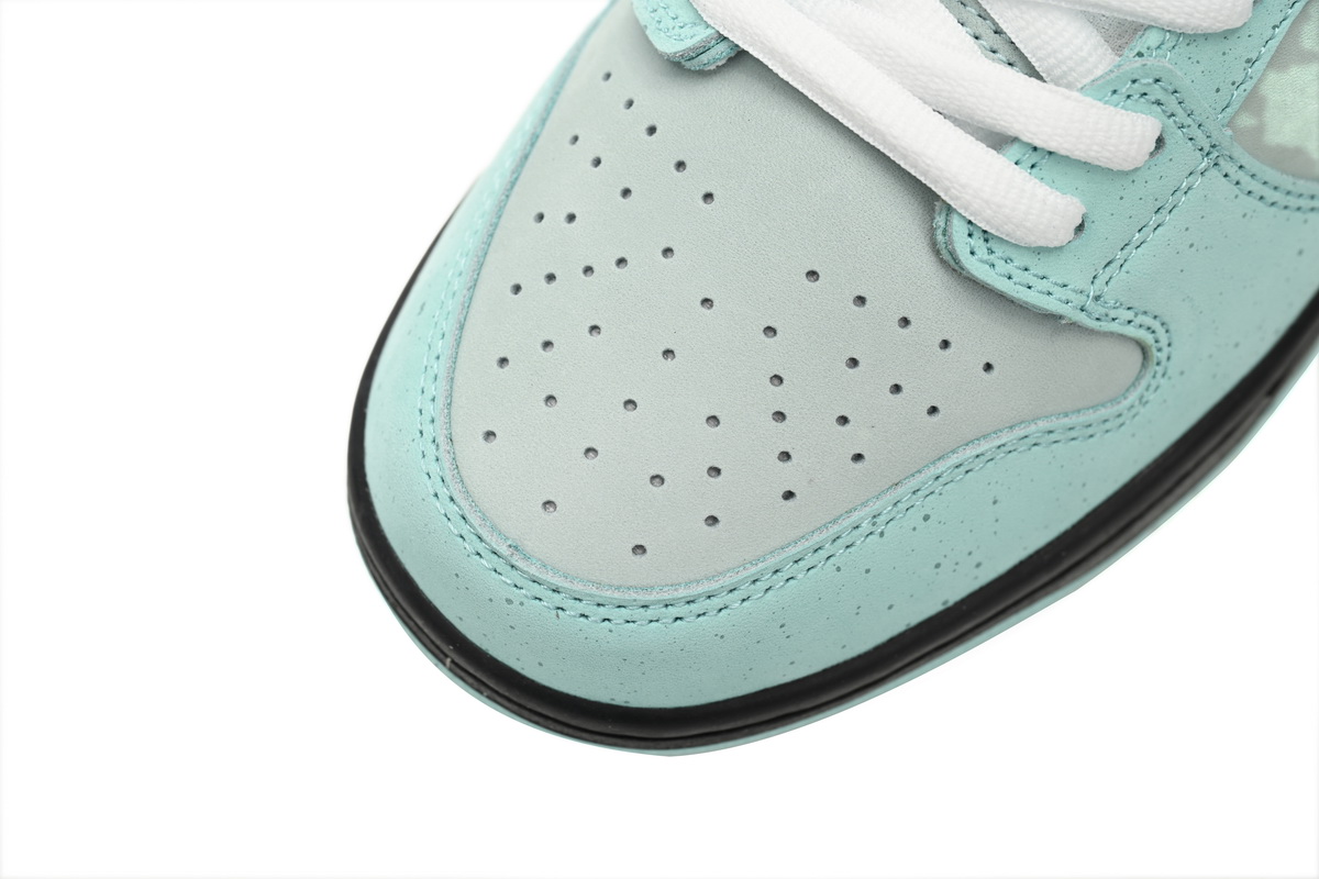 CONCEPTS × Nike Dunk SB Low Lobster BV1310-402