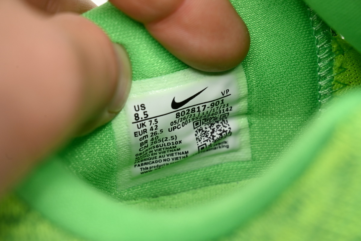 Nike Kobe 10 Elite iD 'Grinch' 802817-901