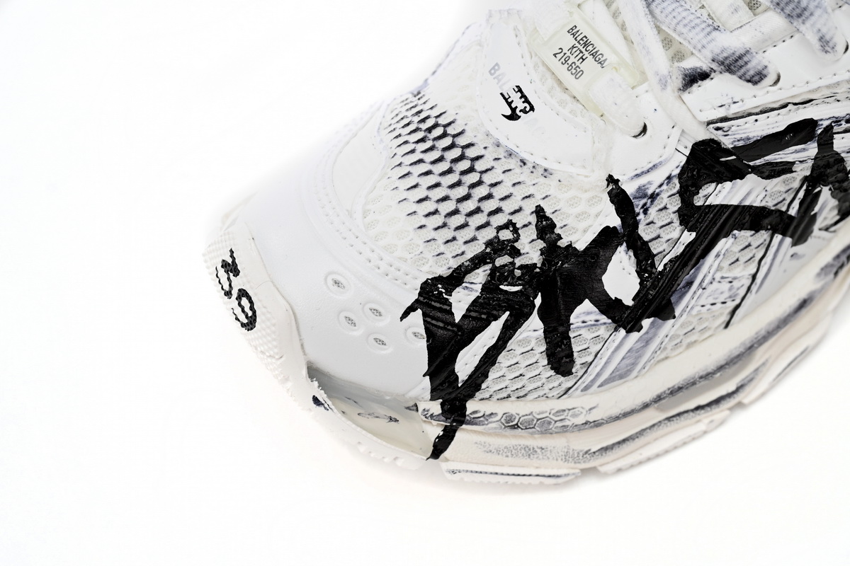 Balenciaga Runner White And Black Characters