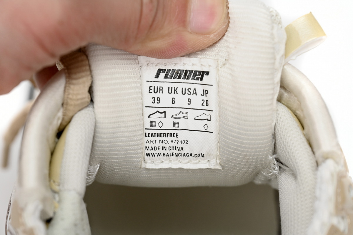 Balenciaga Runner Rice Pla Tinum  677403 W3RB3 9891