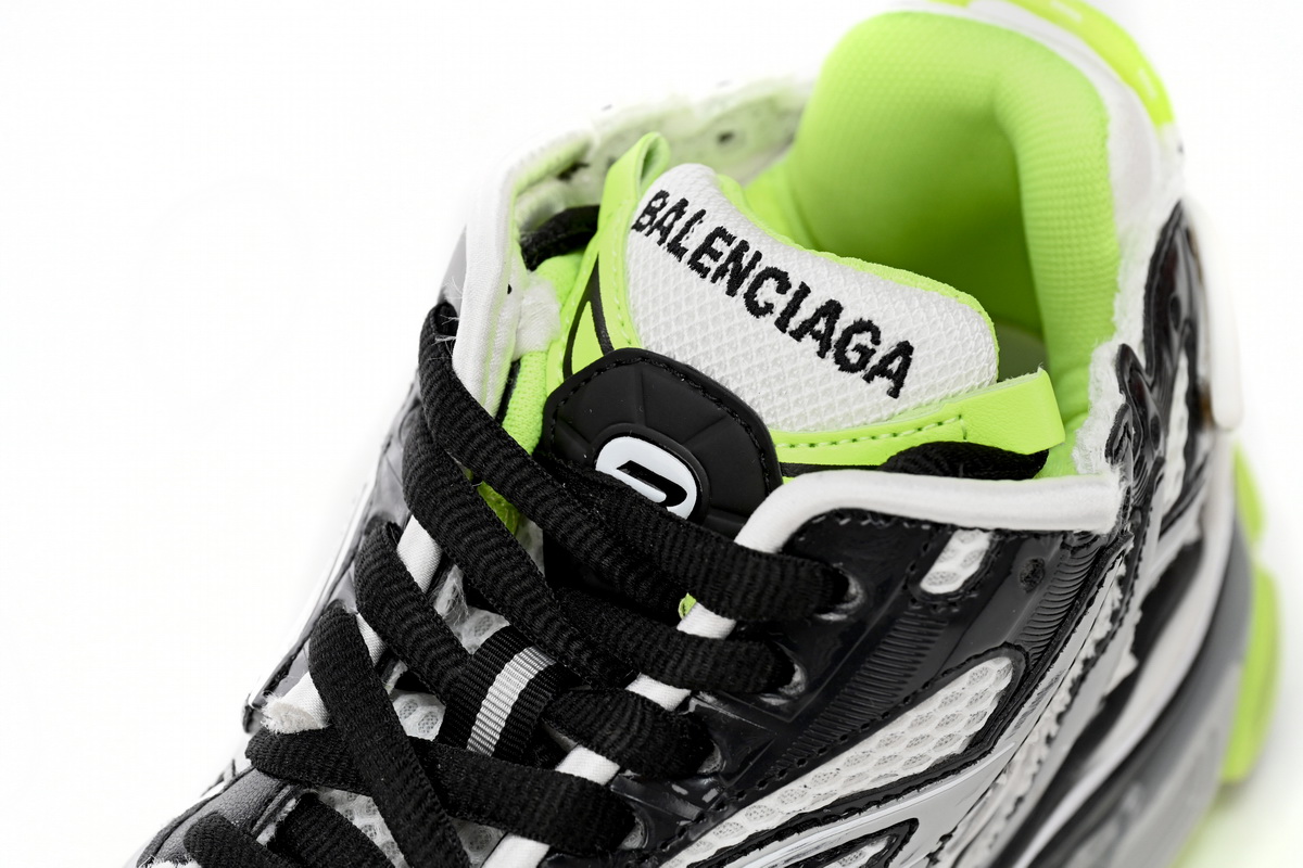 Balenciaga Runner Black white, and Yellow 677402 W3RBP 1093