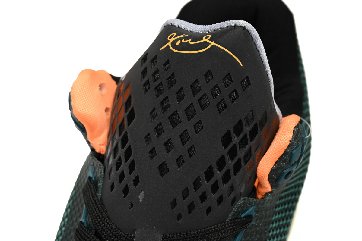 Fake Kobe 10 'Flight'  705317-308