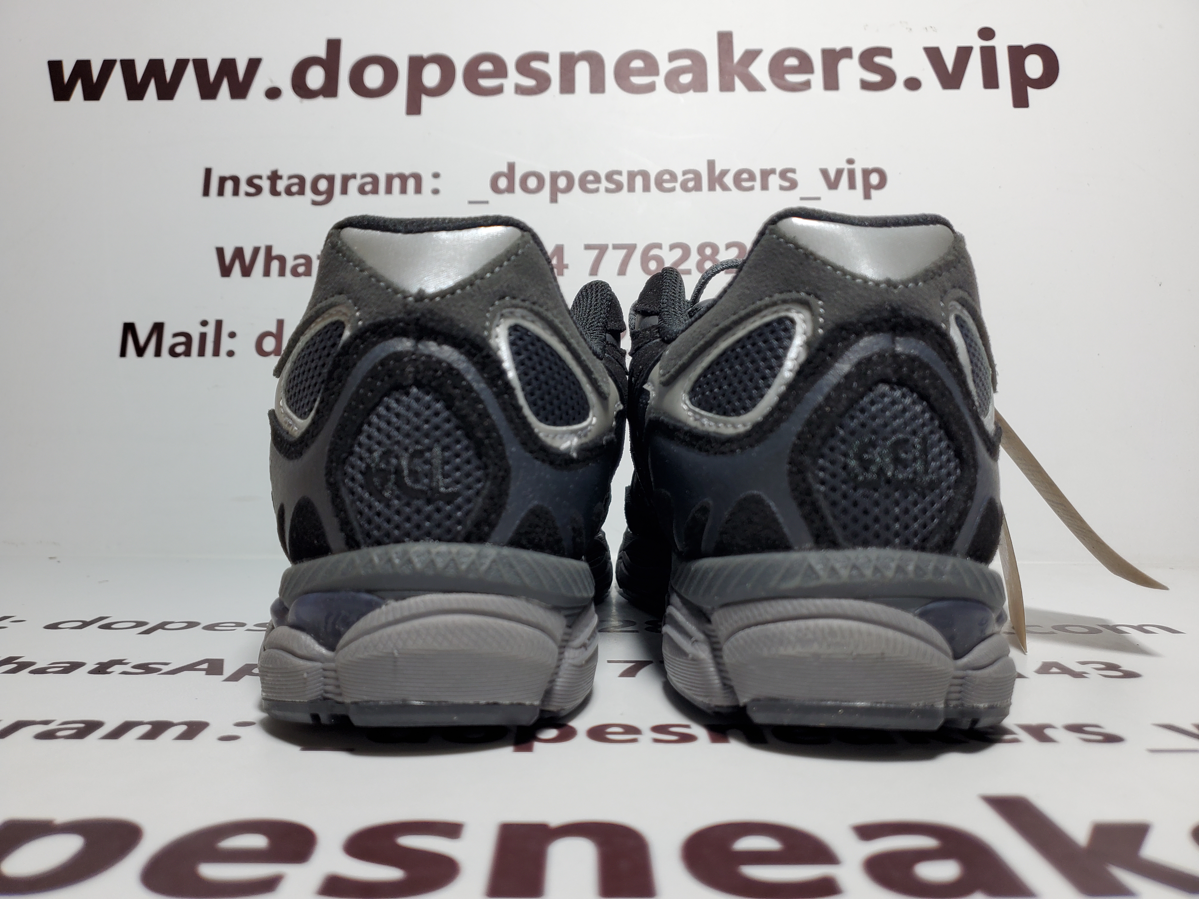 ASICS GEL-NYC Graphite Grey 1201A789-020