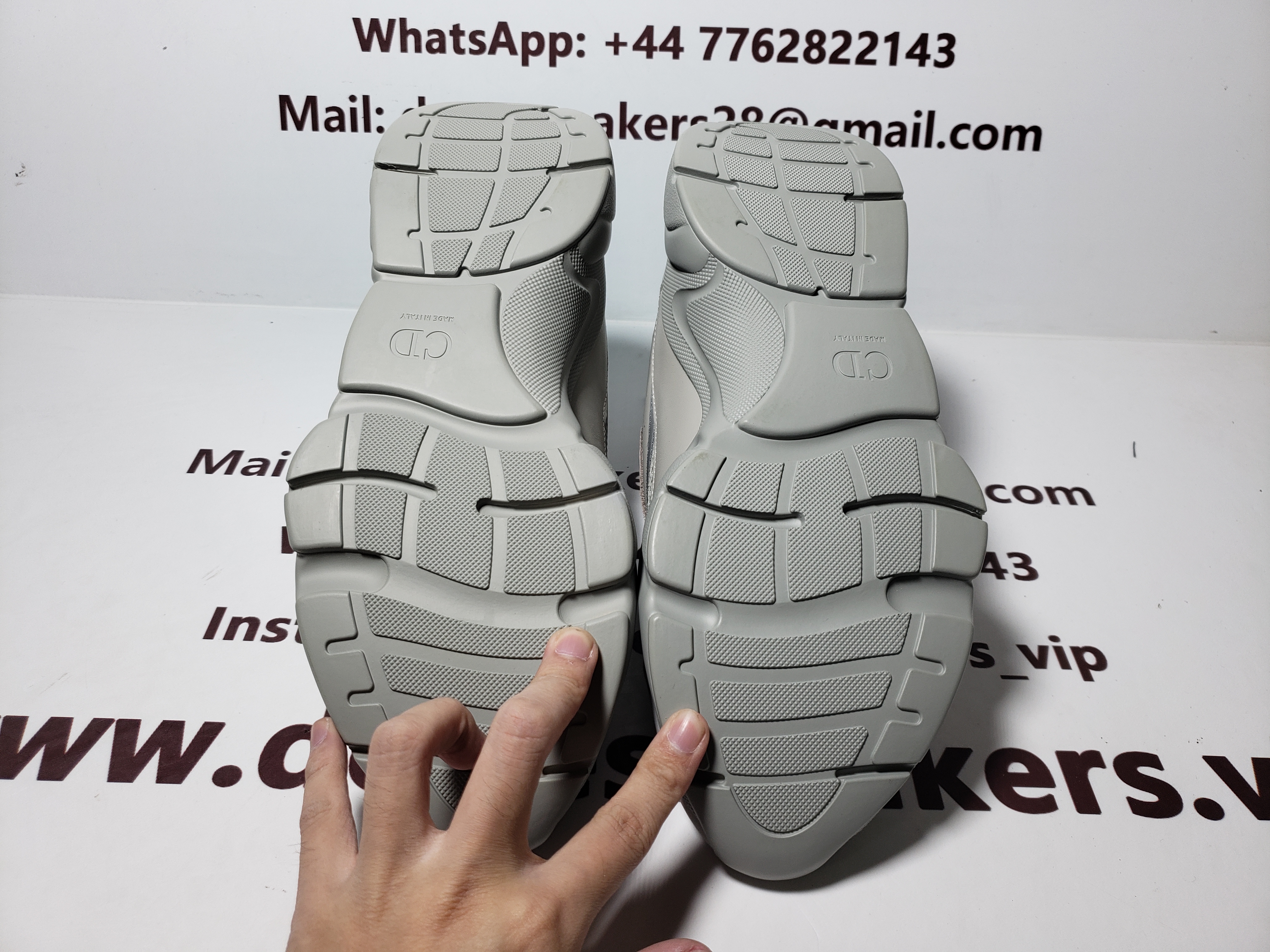 Dior B22 Triple Grey 3SN231YKA804