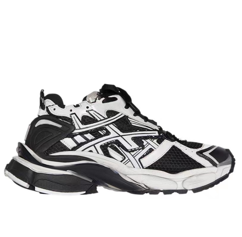 Balenciaga Runner Black White 677402W3RB29010