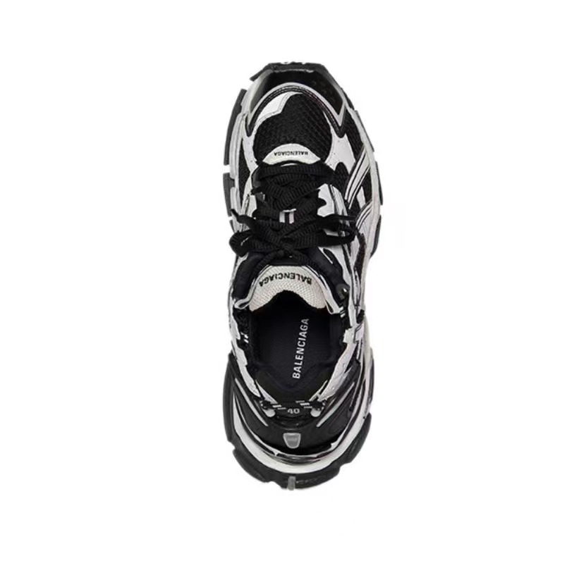 Balenciaga Runner Black White 677402W3RB29010