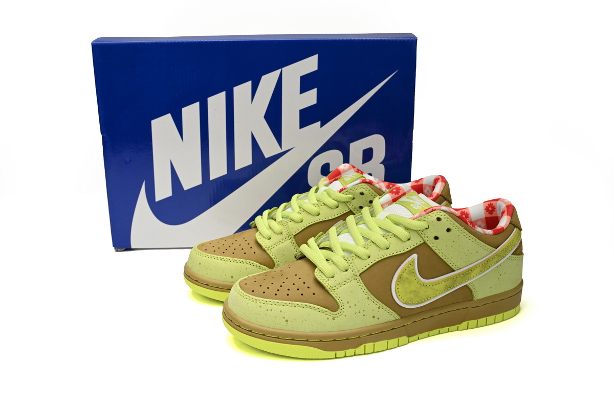 CONCEPTS × Nike Dunk SB Fluorescent Yellow Lobster BV1310-566