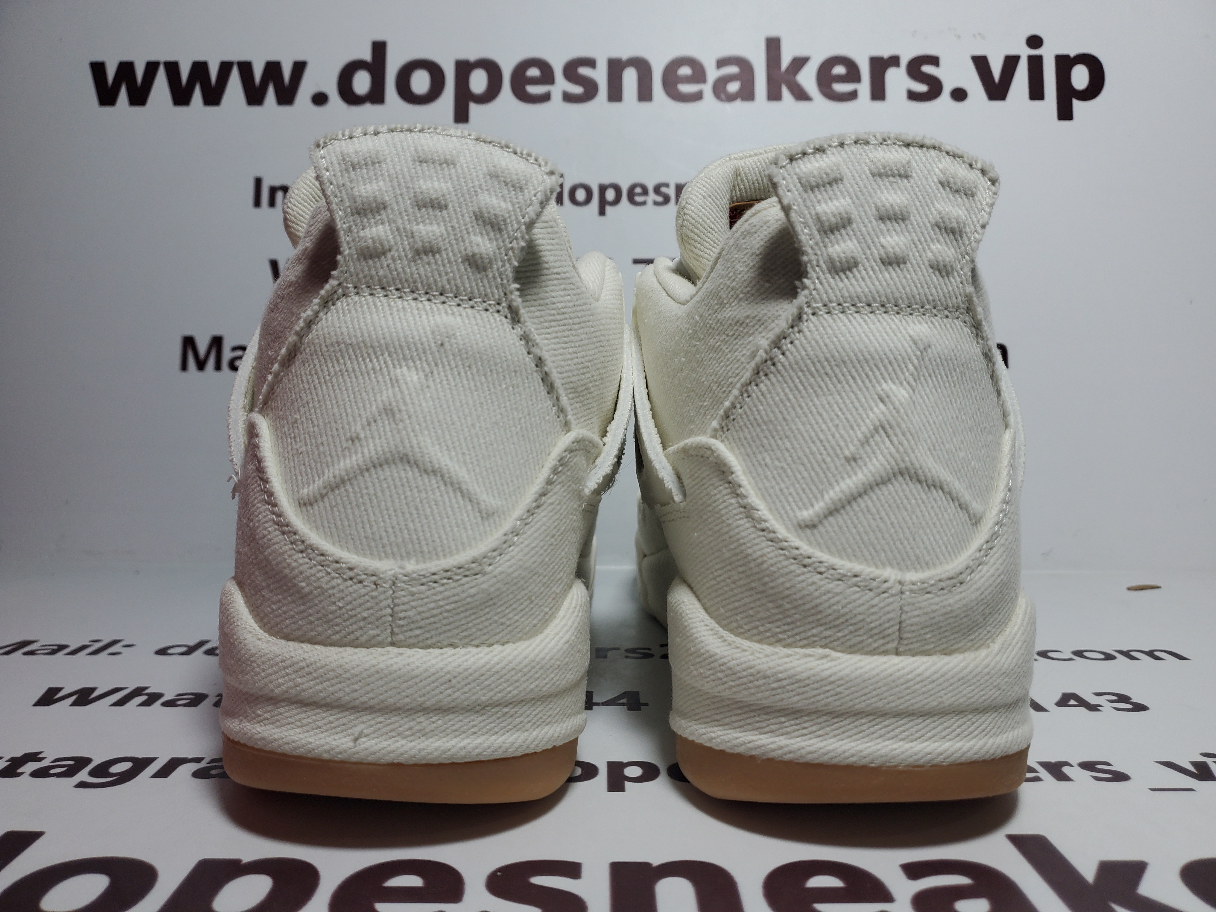 Air Jordan 4 Retro Levi's White (Levi's Tag)