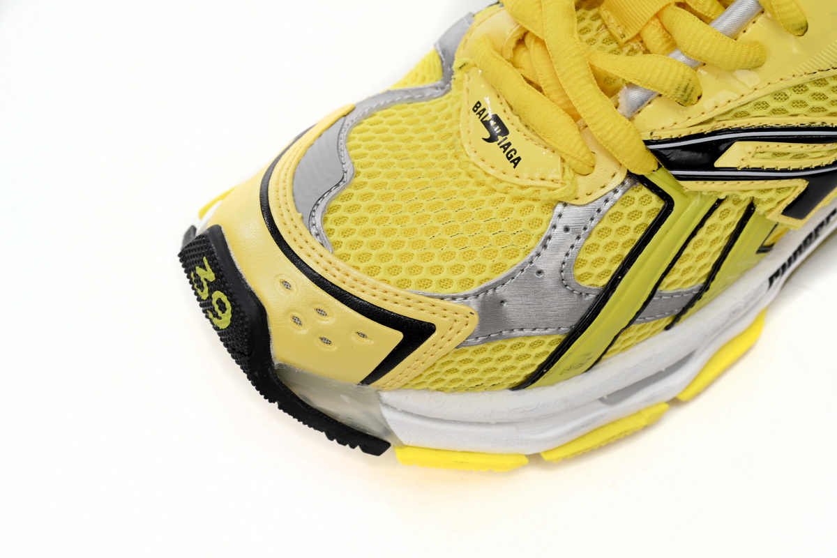 Balenciaga Runner Black Yellow 677402 W2RD3 0510