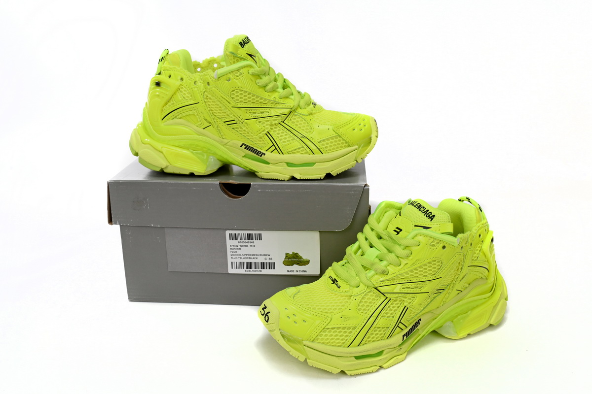 Balenciaga Runner Fluorescent Green 677402 W3RB4 7510