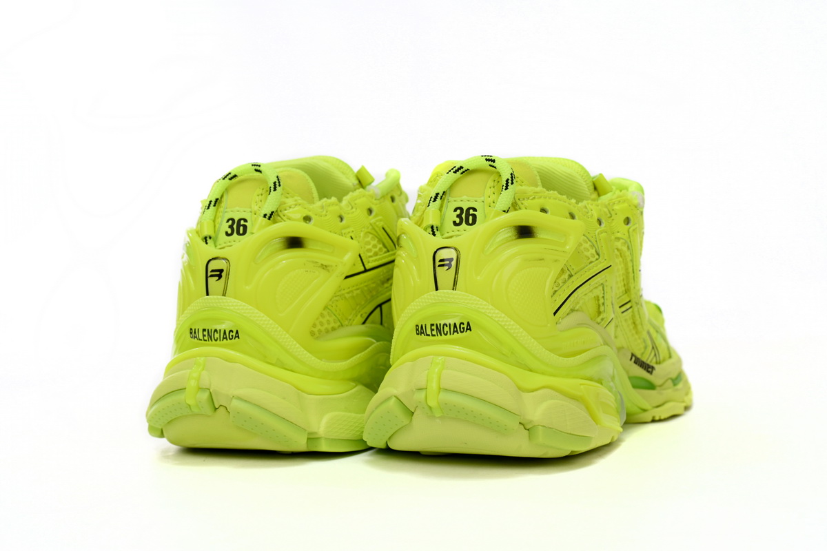 Balenciaga Runner Fluorescent Green 677402 W3RB4 7510