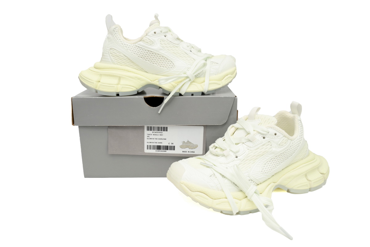 Balenciaga 3XL Luminous white 734731 W3XLG 9001