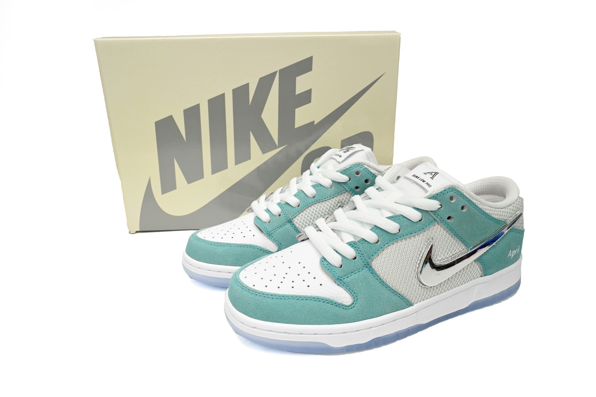 Nike SB Dunk Low April Skateboards FD2562-400