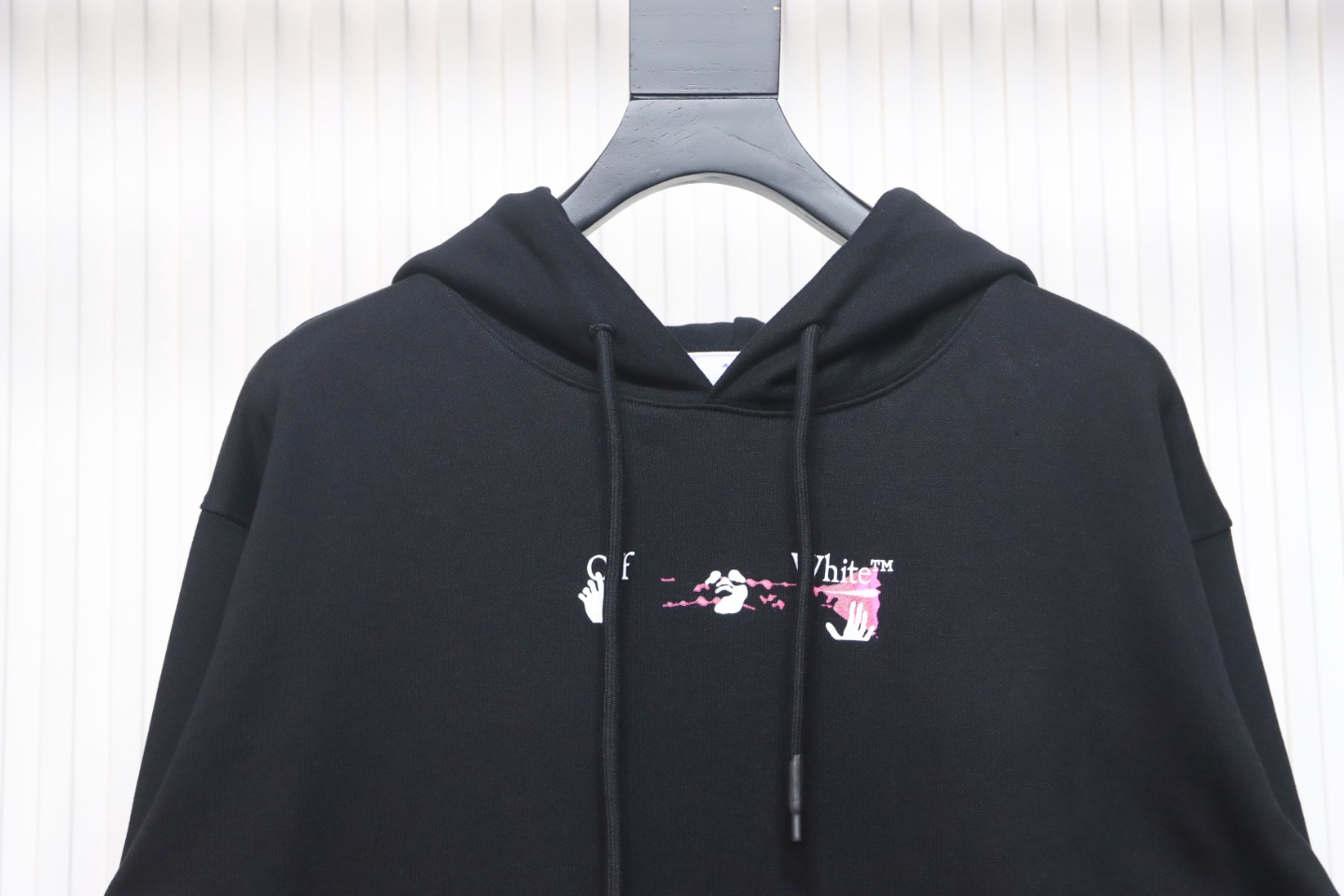 Off-white acrylic arrow hoodie